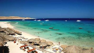 Beach nearby, sun-loungers, beach umbrellas, beach towels