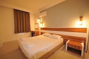 1 bedroom, desk, free WiFi - Isla Apartments (Marmaris)