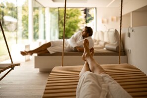 Espace de soins en plein air, sauna, bain à remous, hammam