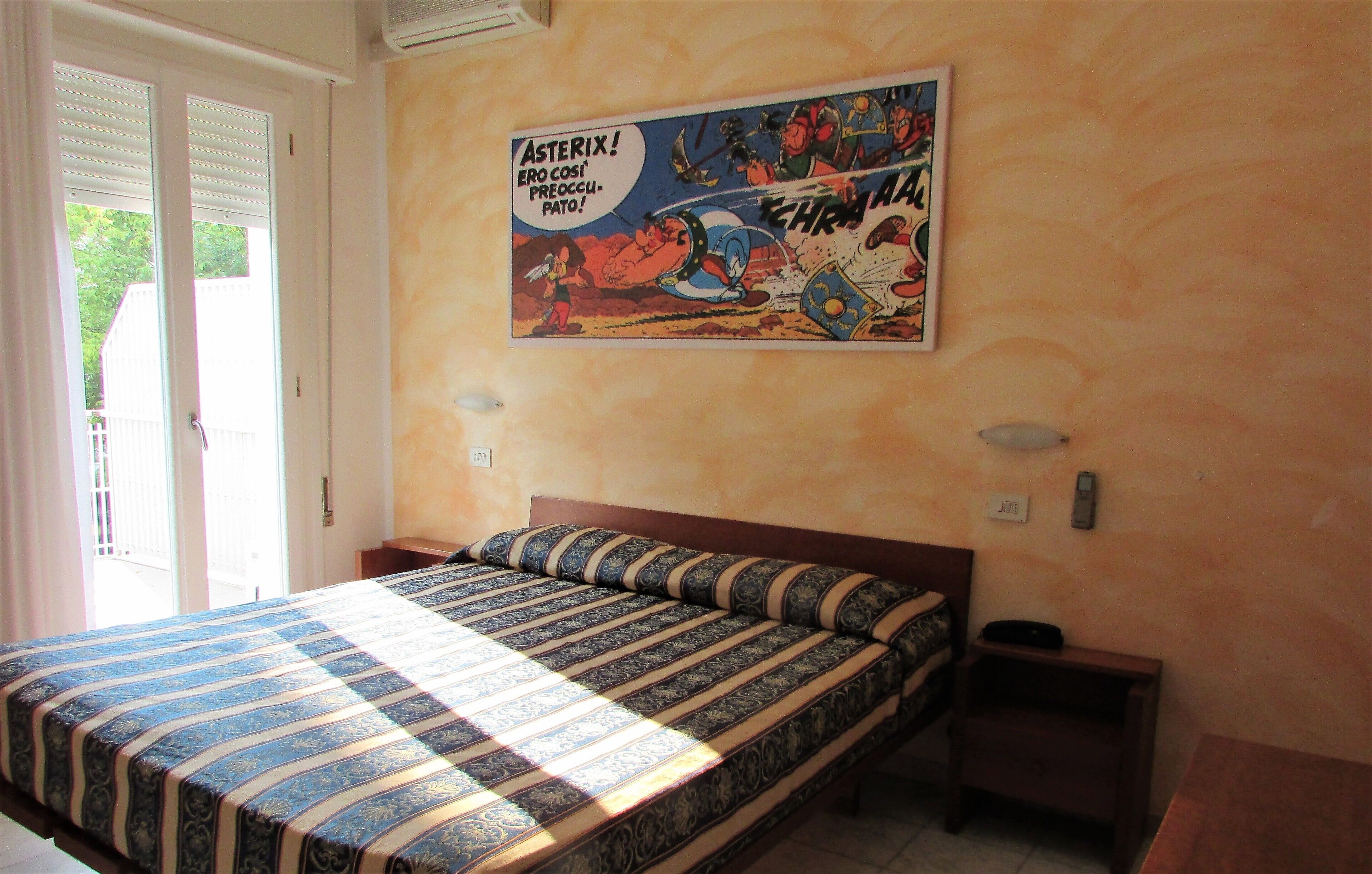 double room | minibar, in-room safe, desk, free cots/infant beds