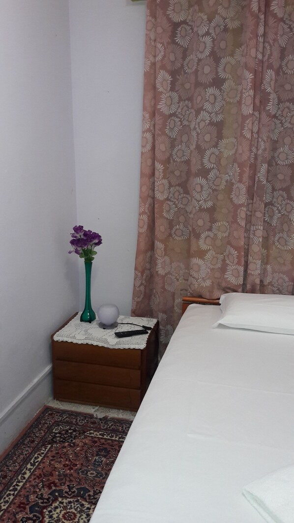 Cunas, camas plegables/adicionales y wifi gratis 