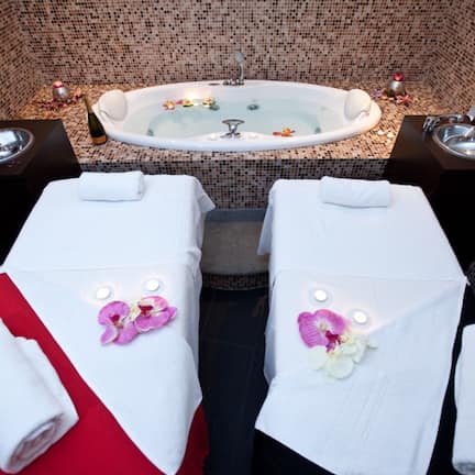 Turkish bath, body treatments, body scrubs, facials