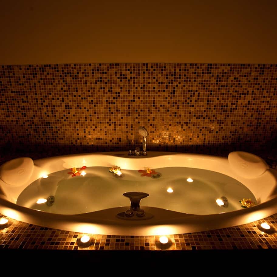 Turkish bath, body treatments, body scrubs, facials