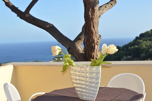 Superior Triple Room | Water view