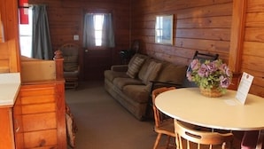 Cottage, 2 Bedrooms, Kitchen, Courtyard Area | Living area | Flat-screen TV - Aurora's Kentucky Lake Cottages (Hardin)