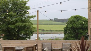 Terrace/patio - Schooner Hotel (Alnwick)