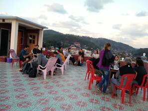 Petit déjeuner compris