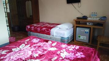 Minibar, desk, cots/infant beds, rollaway beds