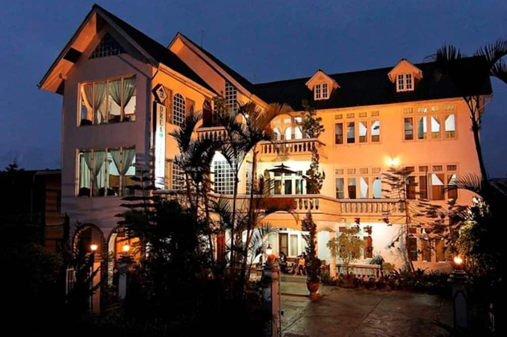 Dream Villa Hotel