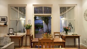 Interior - 22 Die Laan Guest House (Stellenbosch)