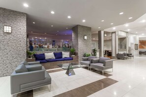 Lobby - Wyndham Southbury (Southbury)
