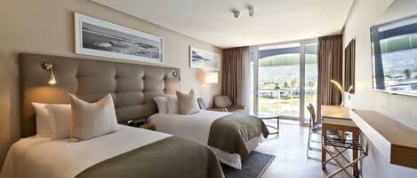 Standard Twin Room Seaview | Water view