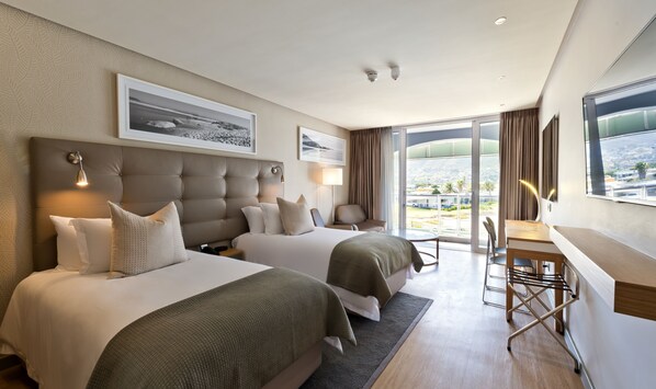 Standard Twin Room Seaview | Water view