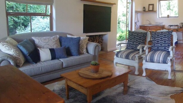 Unclassified image, 1 of 9, button - The Country Cottage (Swellendam)