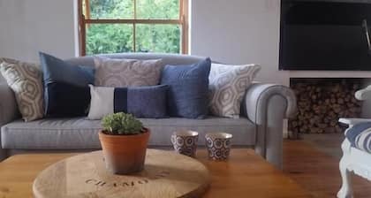 The Country Cottage
