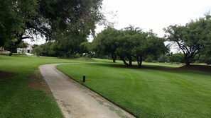 Golf - The Woodpecker Inn (Pretoria)