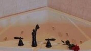 Phòng Suite, phòng tắm riêng (Bavarian Suite) | Bồn tắm thủy lực