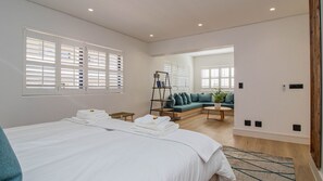 Luxury Apartment, Sea View, Oceanfront | Iron/ironing board, free WiFi, bed sheets - Hermanus Luxury Apartments (Hermanus)