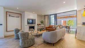 Luxury Apartment, Sea View, Oceanfront