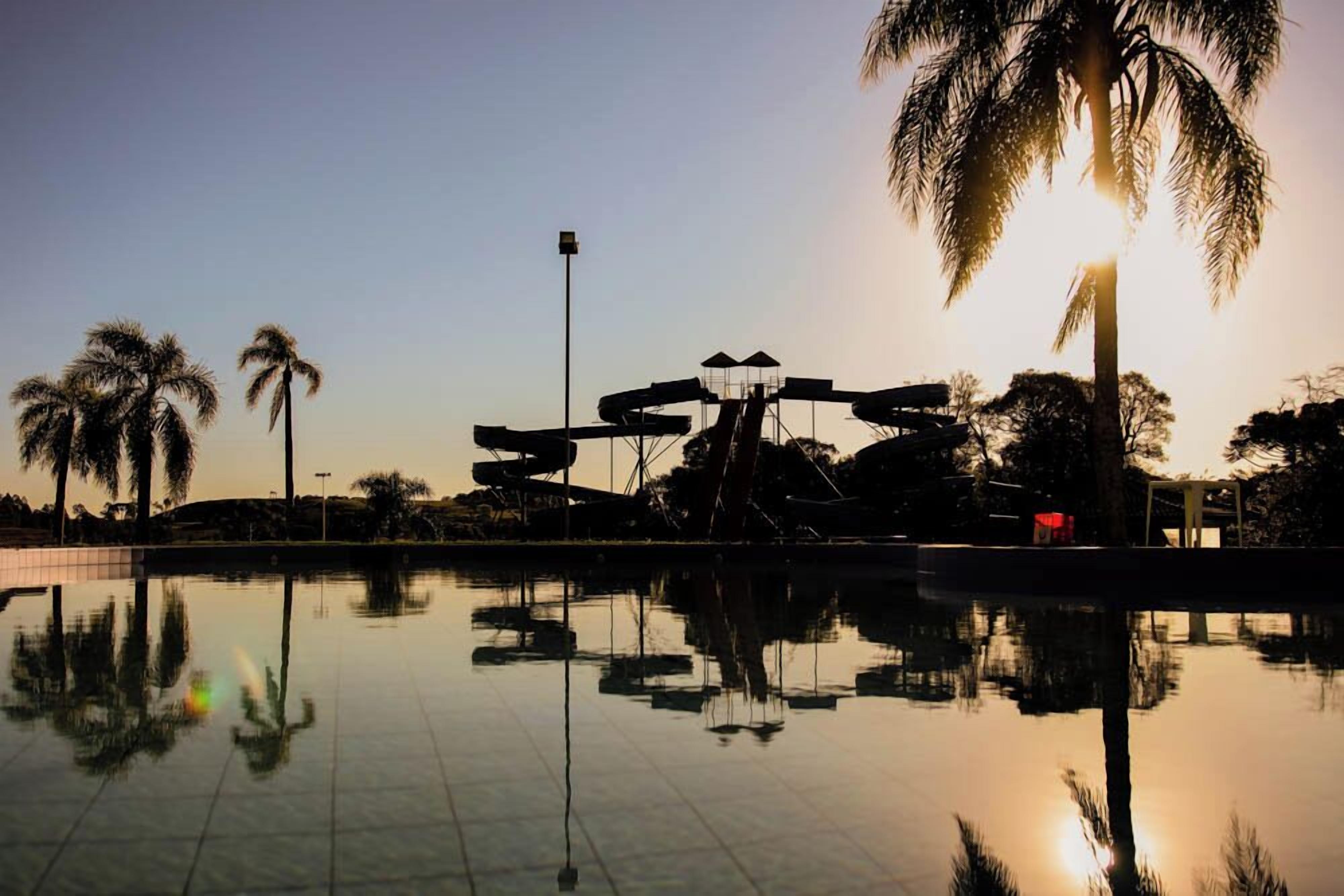 3 indoor pools, 6 outdoor pools, pool umbrellas, pool loungers