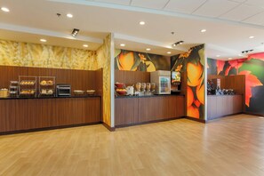 Free daily on-the-go breakfast  - Fairfield Inn & Suites by Marriott Alexandria (Alexandria)