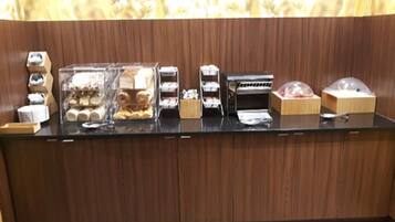 Desayuno para llevar incluido todos los días