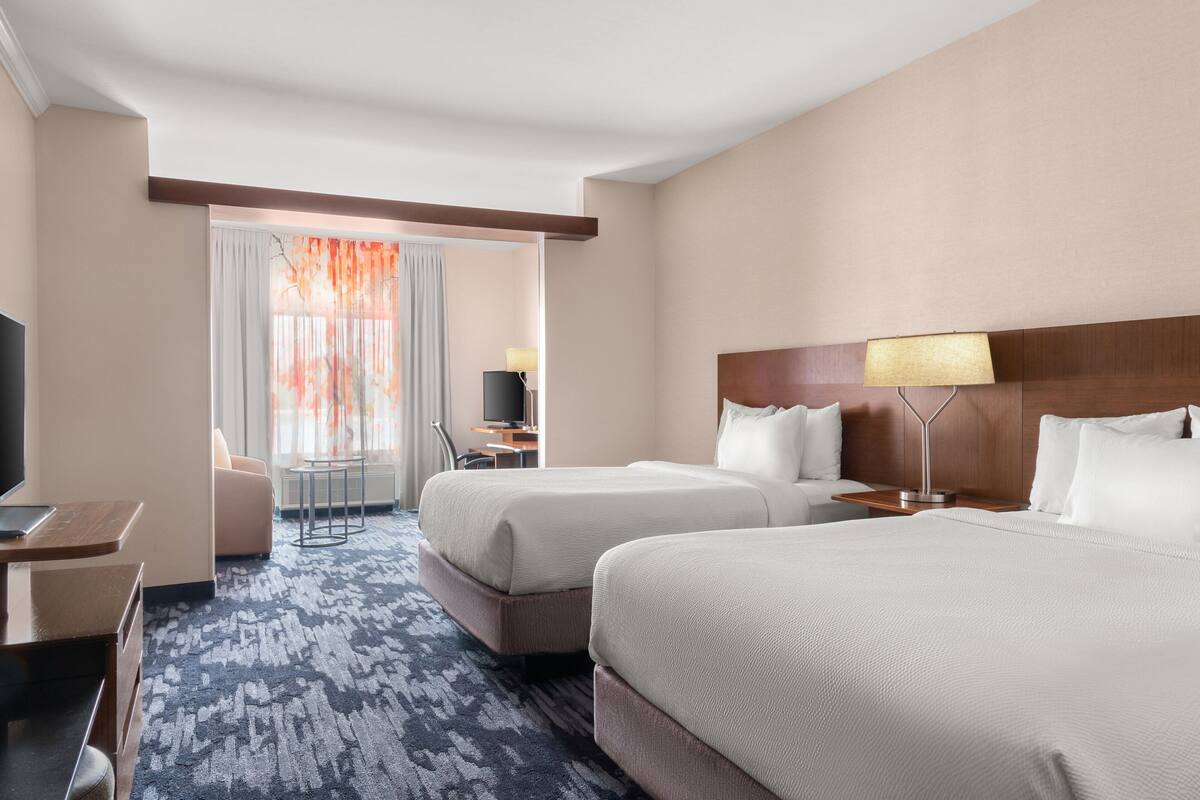 suite, multiple beds | 1 bedroom, premium bedding, pillow-top beds, desk