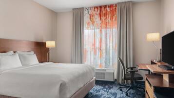 1 Schlafzimmer, hochwertige Bettwaren, Pillowtop-Betten, Schreibtisch