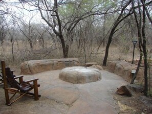 African Reunion | Terrace/patio - Marloth Kruger Accommodation (Nkomazi)