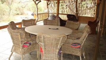 African Reunion | Terrace/patio