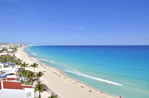Elite Suite, 3 Bedrooms, Oceanfront | Beach/ocean view - Penthouse 07 (Cancun)