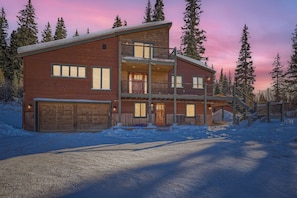 House, 4 Bedrooms | Exterior