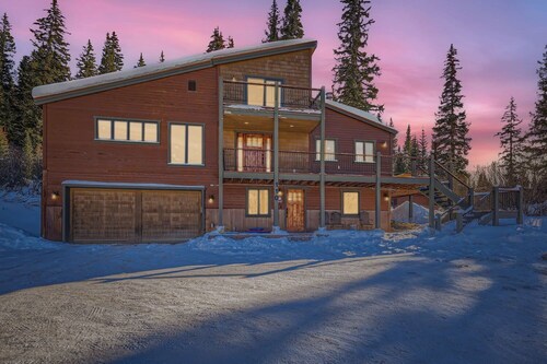 Casa De Plata 5 Bedroom Home by RedAwning