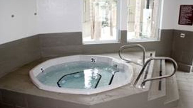 Bain à remous intérieur