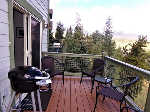 Anemone Townhome 3 Bed 3 Bath