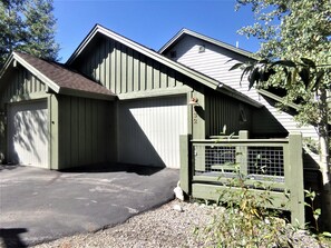 Exterior - Anemone Townhome 3 Bed 3 Bath (Dillon)