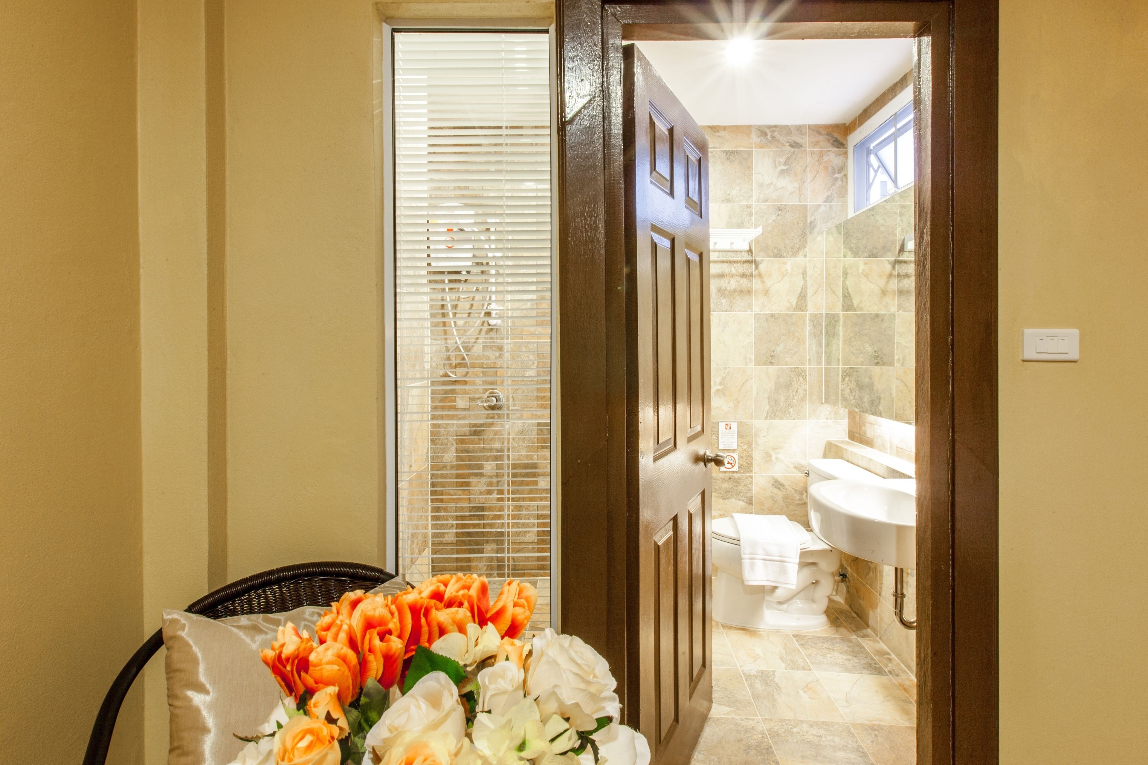 deluxe triple room | bathroom | shower, free toiletries, bidet, towels