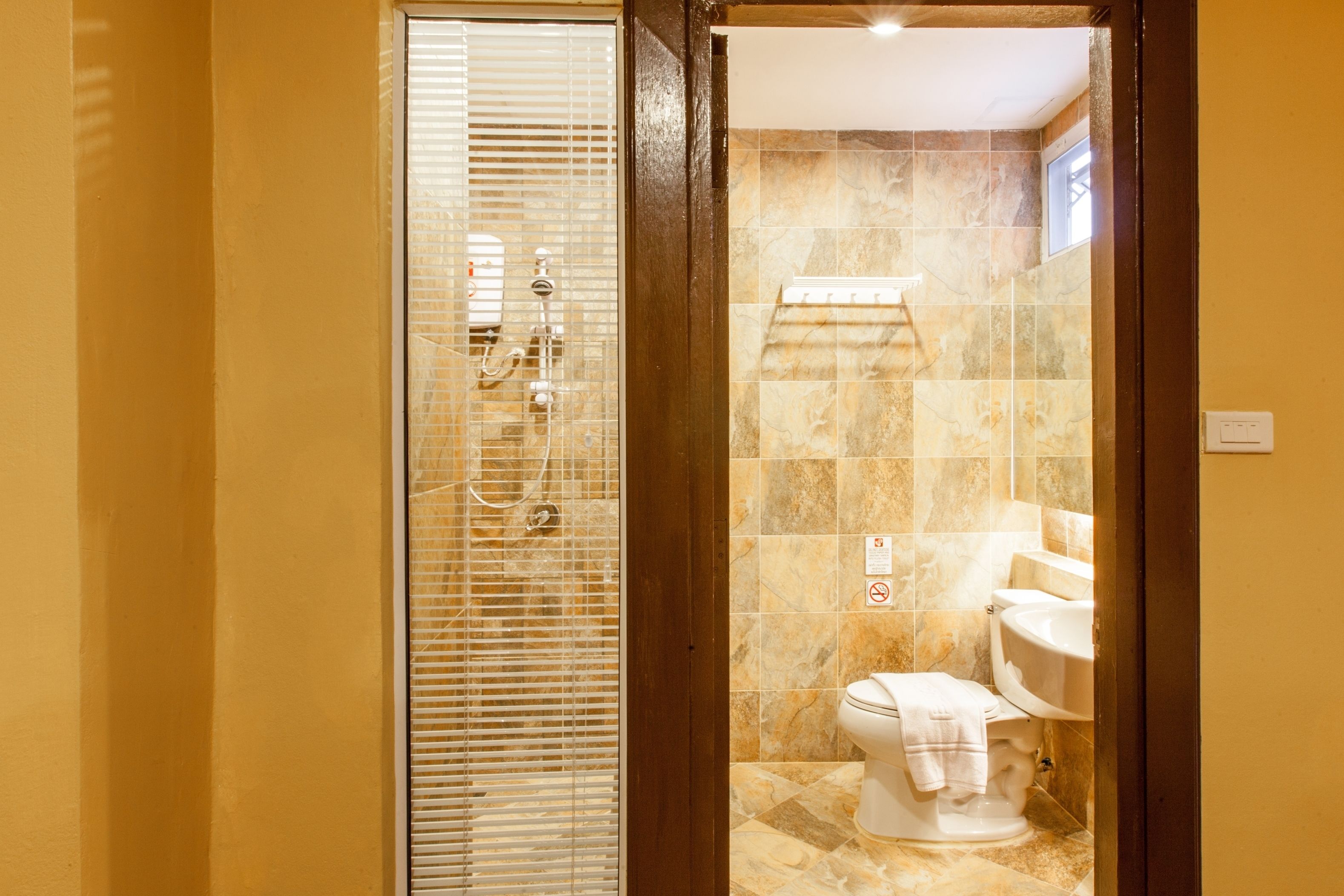 superior room | bathroom | shower, free toiletries, bidet, towels