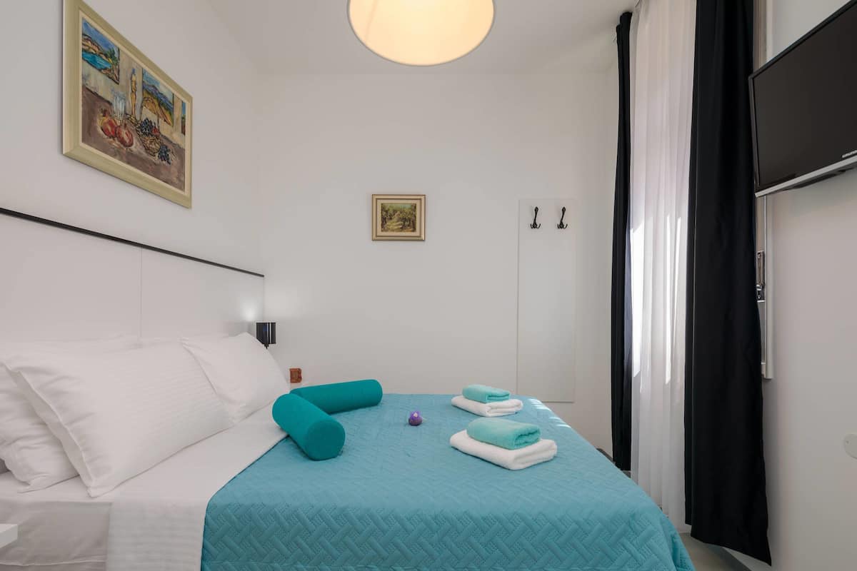 Double Room (2nd Floor) | Free minibar, in-room safe, desk, blackout drapes