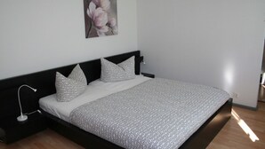 Apartment, 2 Bedrooms (5 Persons) Schinkelstrasse 12