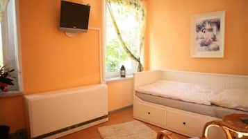 Single Room, Non Smoking | 2 bilik tidur, dihias secara berasingan