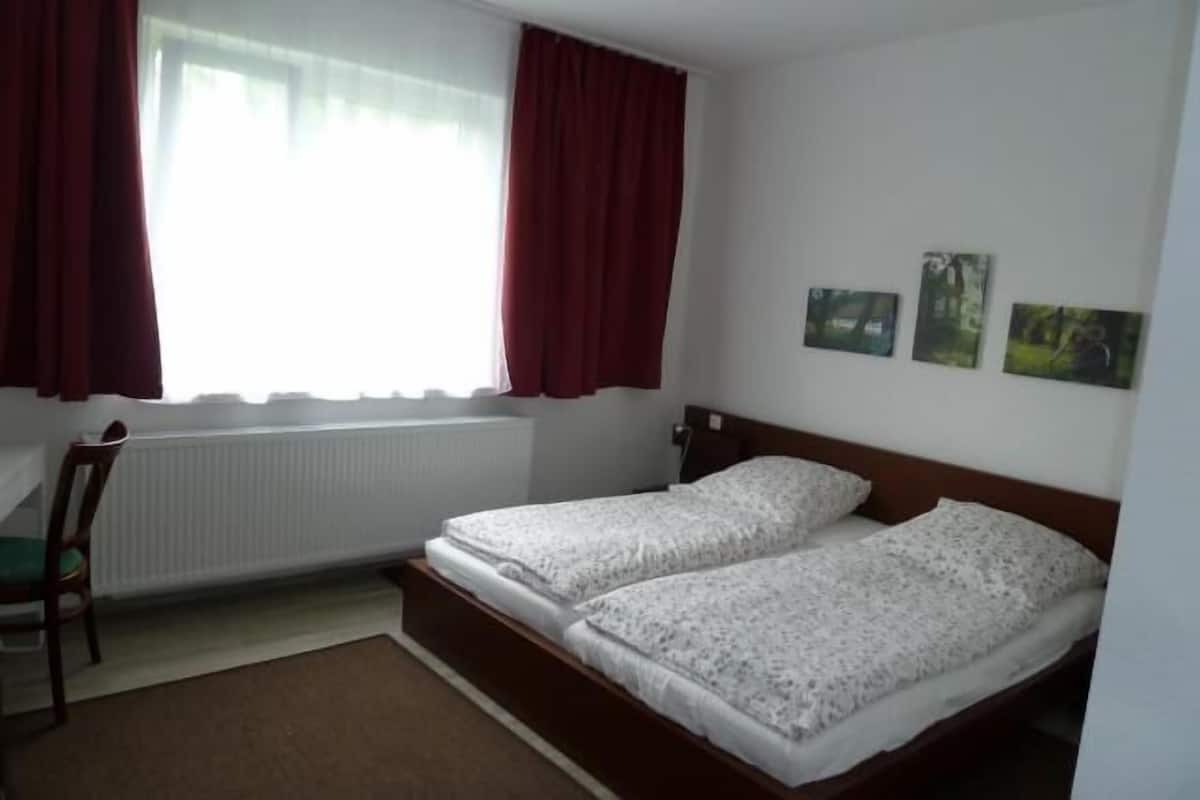 Double Room, Non Smoking | WiFi (free), individually decorated, individually furnished, bed sheets