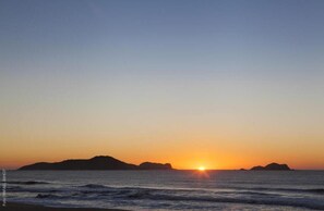 ชายหาด
