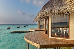 Hot stone massages, deep-tissue massages, body scrubs, facials - Drift Thelu Veliga Retreat (Theluveligaa)