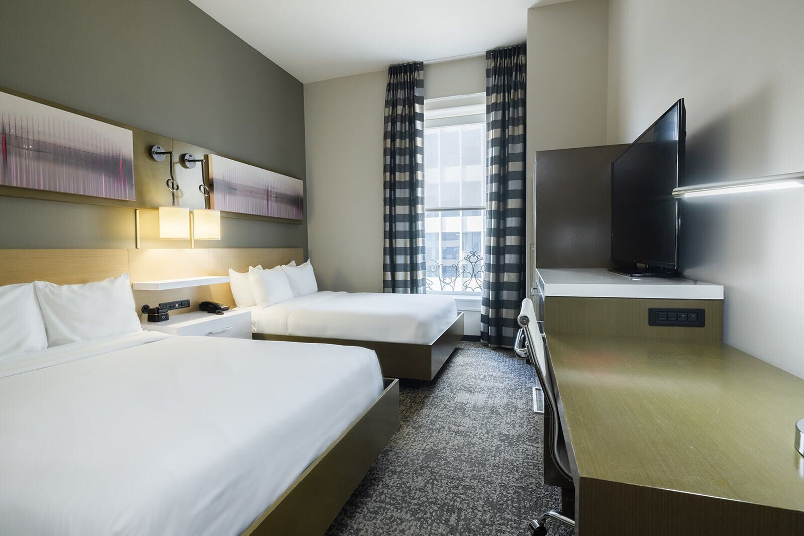 1 bedroom, premium bedding, pillow-top beds, desk