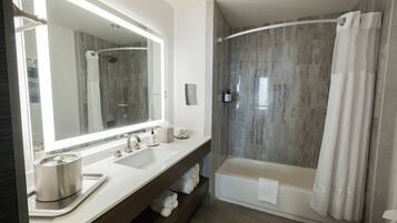 Rainfall showerhead, free toiletries, hair dryer, bathrobes