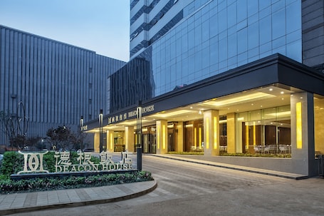 Entrada de la propiedad