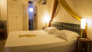 Premium bedding, in-room safe, desk, rollaway beds