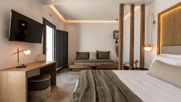 Junior suite | 3 slaapkamers, luxe beddengoed, pillowtop-bedden, een minibar