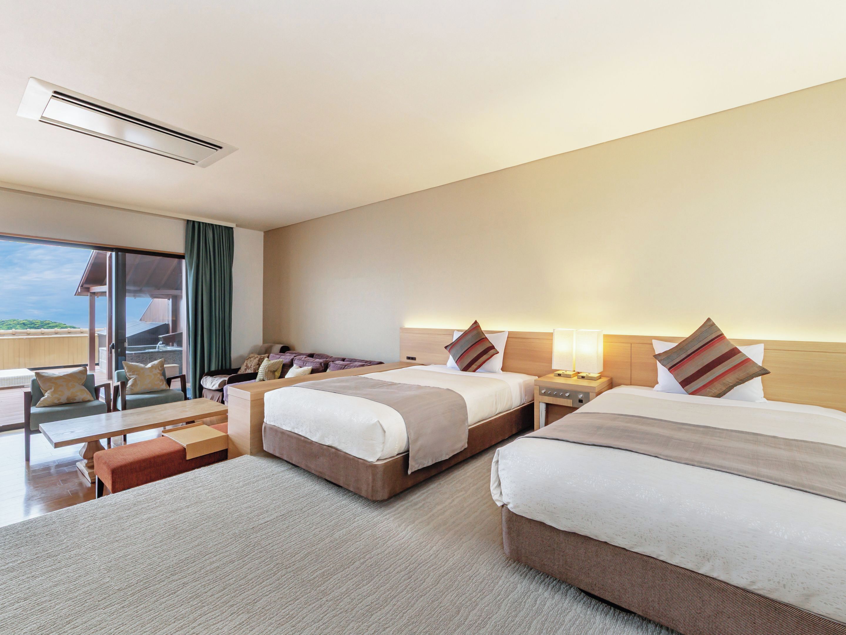 Chambre Premium, non-fumeurs, vue océan (with Open-air Bath) | Bureau, draps fournis